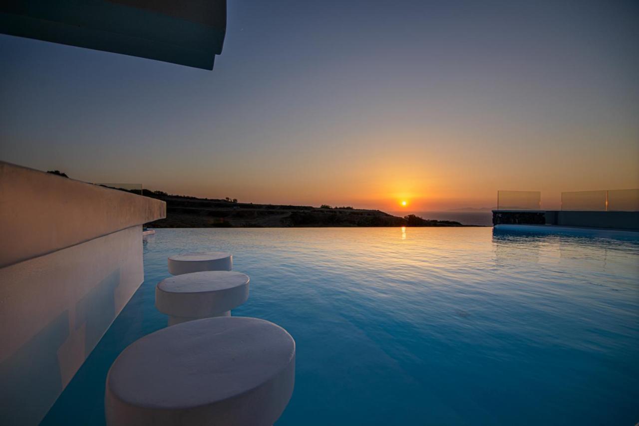 Adorno Oia Hotel Luaran gambar