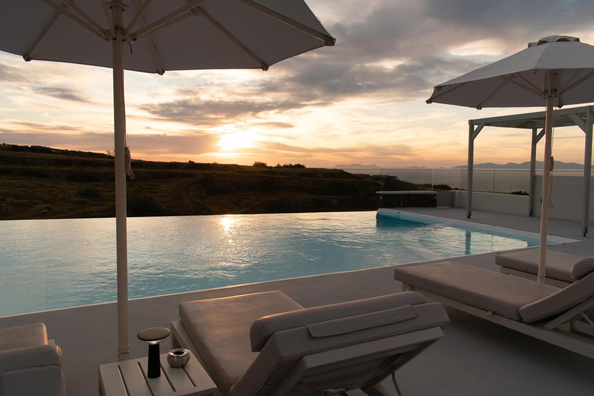 Adorno Oia Hotel Luaran gambar